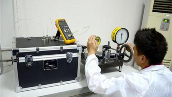 萬用表計量校準(zhǔn)的原理