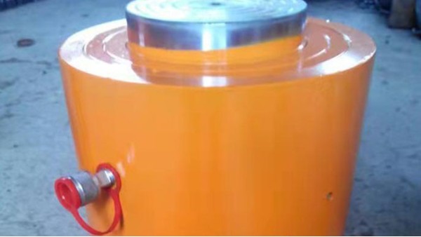 日常工作中千斤頂校準的方法