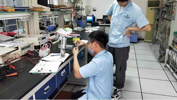 外徑千分尺校準過程需要注意什么